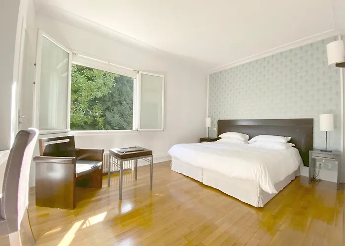  La Villa Paris - B&B