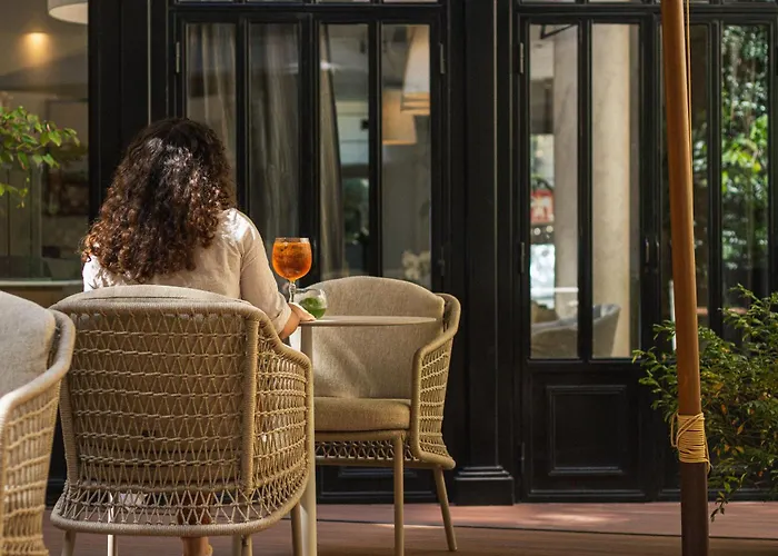 Pet Friendly hotel: Hotel Le Walt By Inwood Hotels