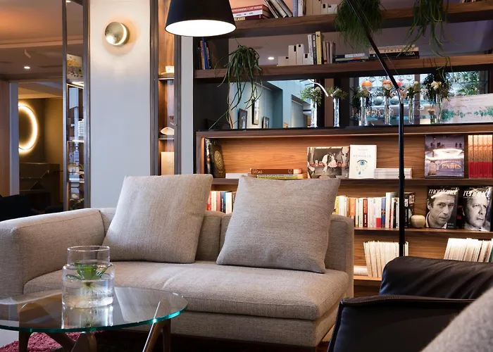 Resort: Hotel Le Six