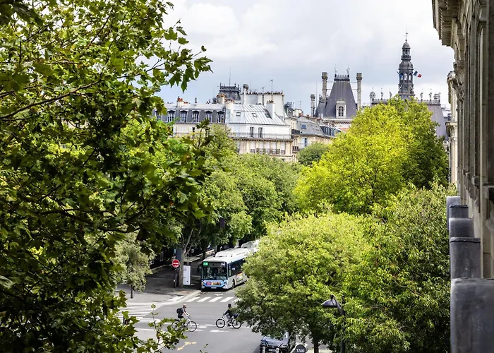 Korner Chatelet