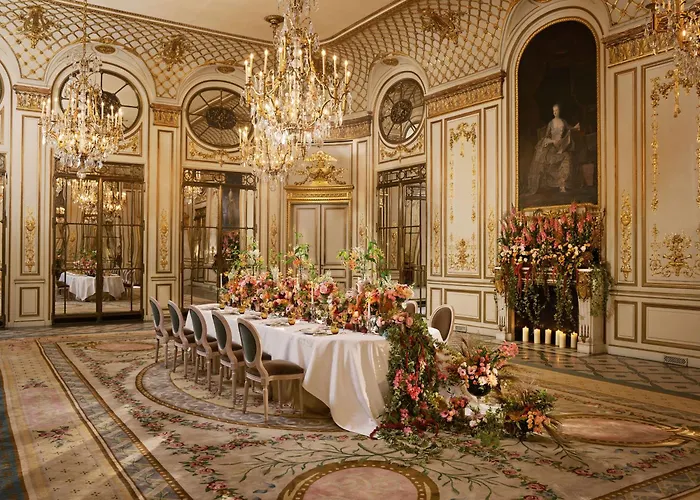 Pet Friendly hotel: Le Meurice - Dorchester Collection
