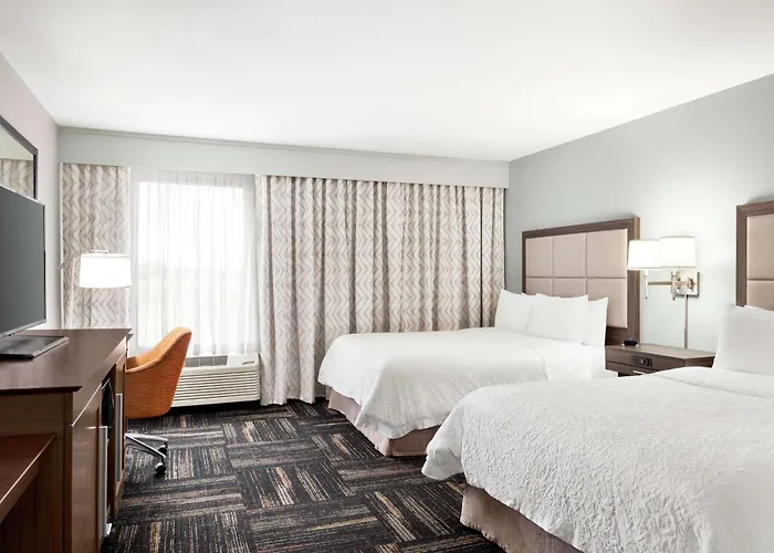 Golf hotels Hampton Inn Paris