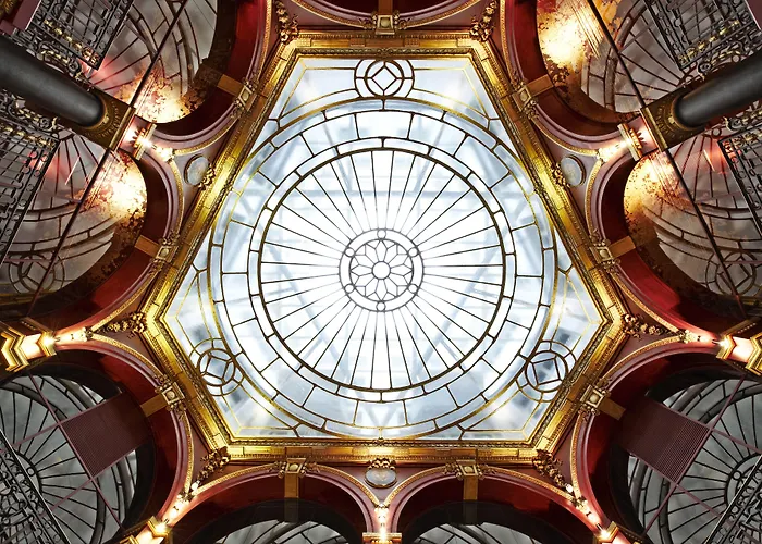 Hotel 5 estrelas: Hotel Banke Opera, Autograph Collection
