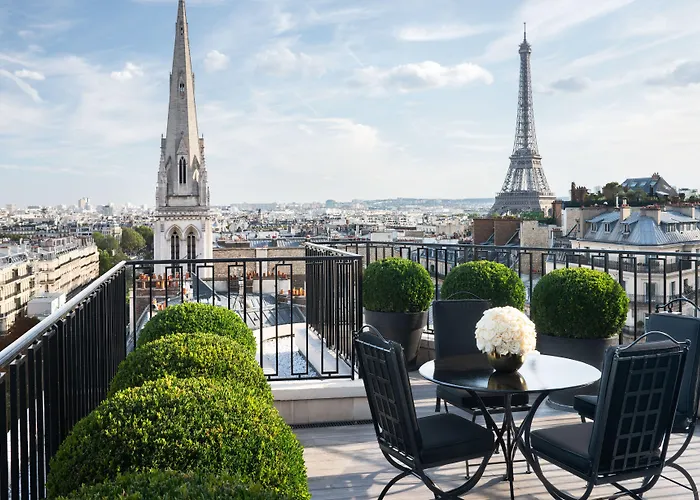 Hotel 5 stelle: Four Seasons Hotel George V Paris