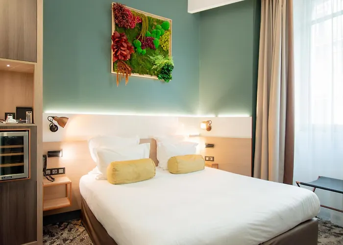 Luxury hotel only: Hotel B55
