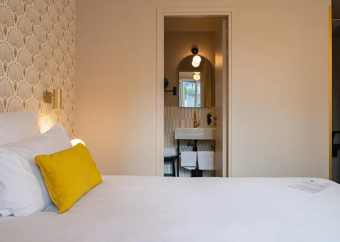 Hôtel Jacuzzi: Artemisia Montmartre