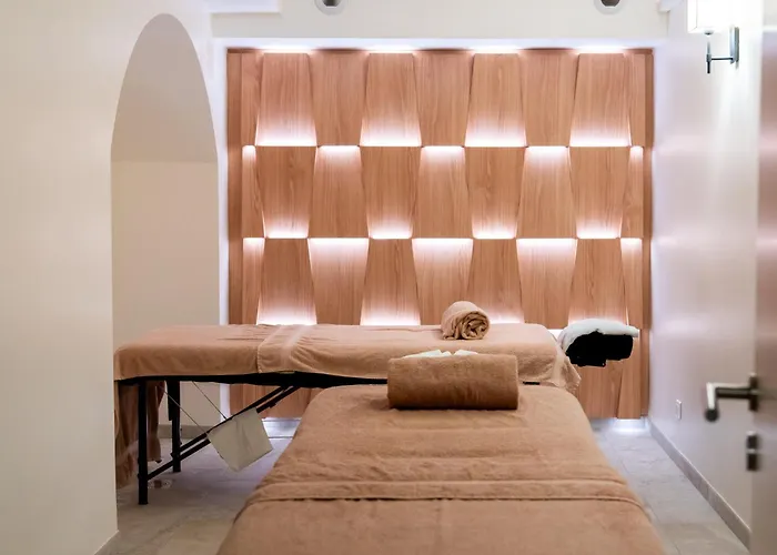 Resort: Hotel Le Six
