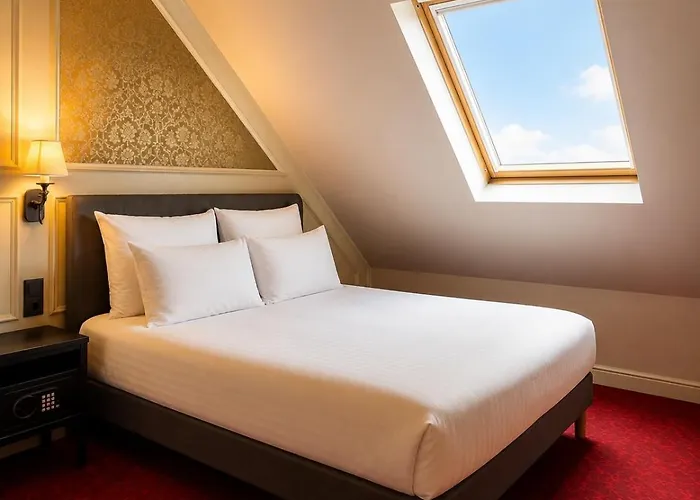 Hôtel Le Montmartre Saint Pierre